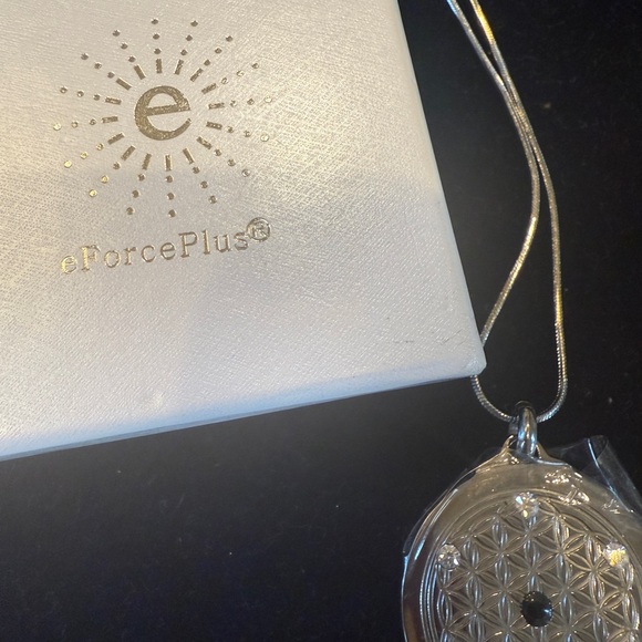 E Force E Silver Energy Necklace - Picture 4 of 8